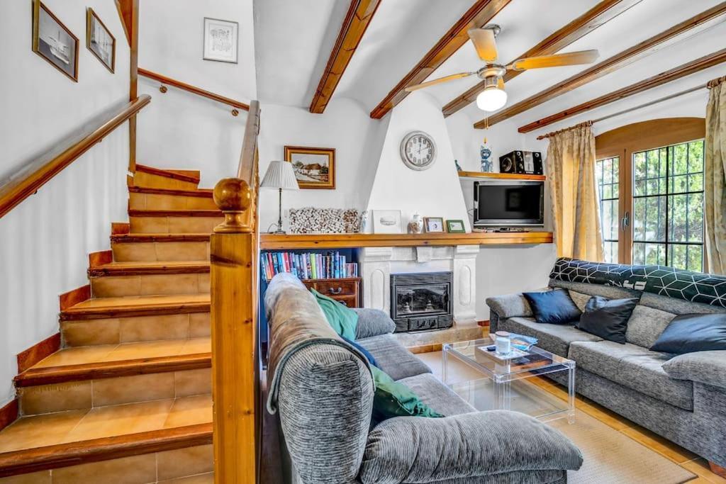 La Isla Casa Barnaby Holiday home Platja de Larenal